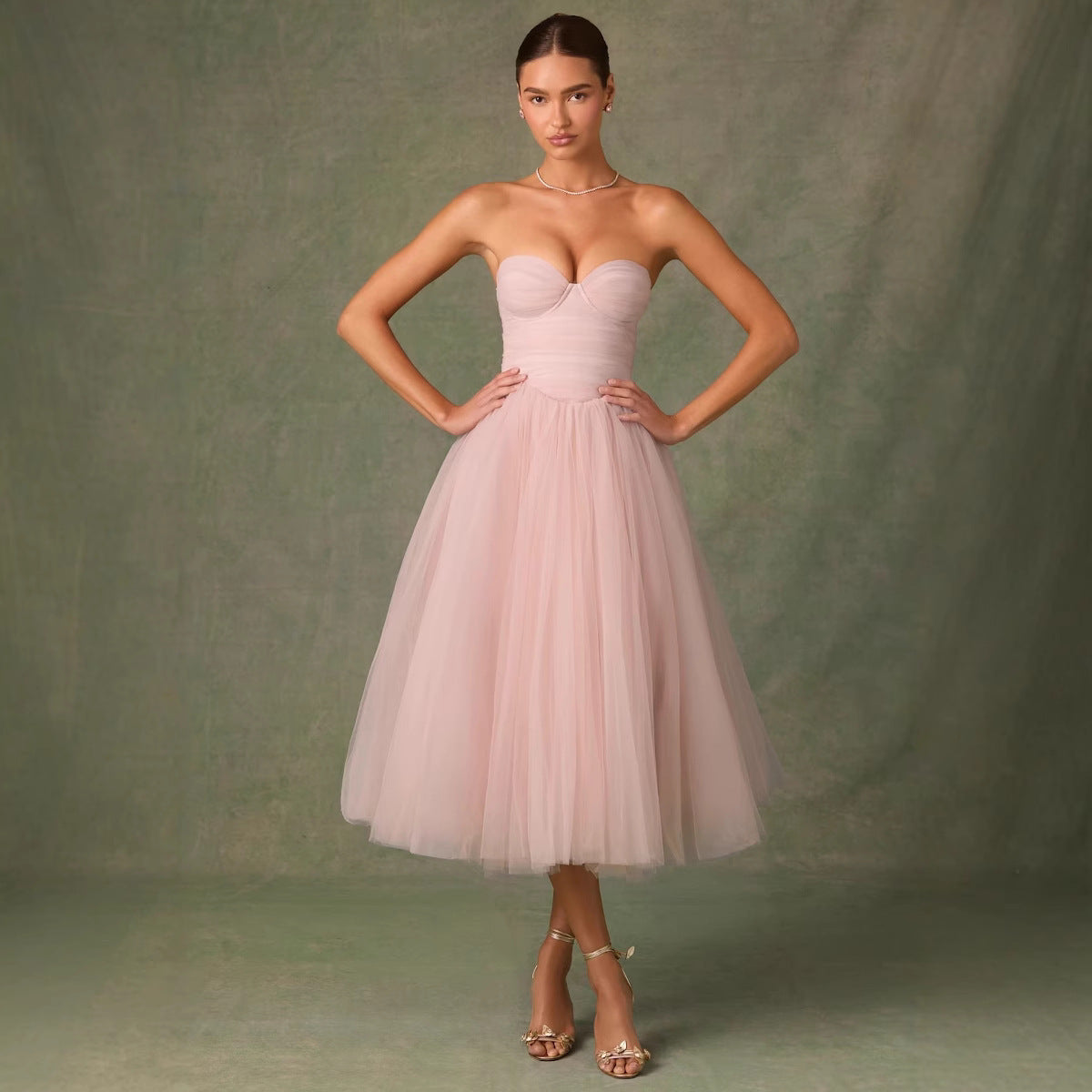 Women’s Strapless Tulle Gown – Sweetheart Neckline – Fitted Bodice – Midi A-Line
