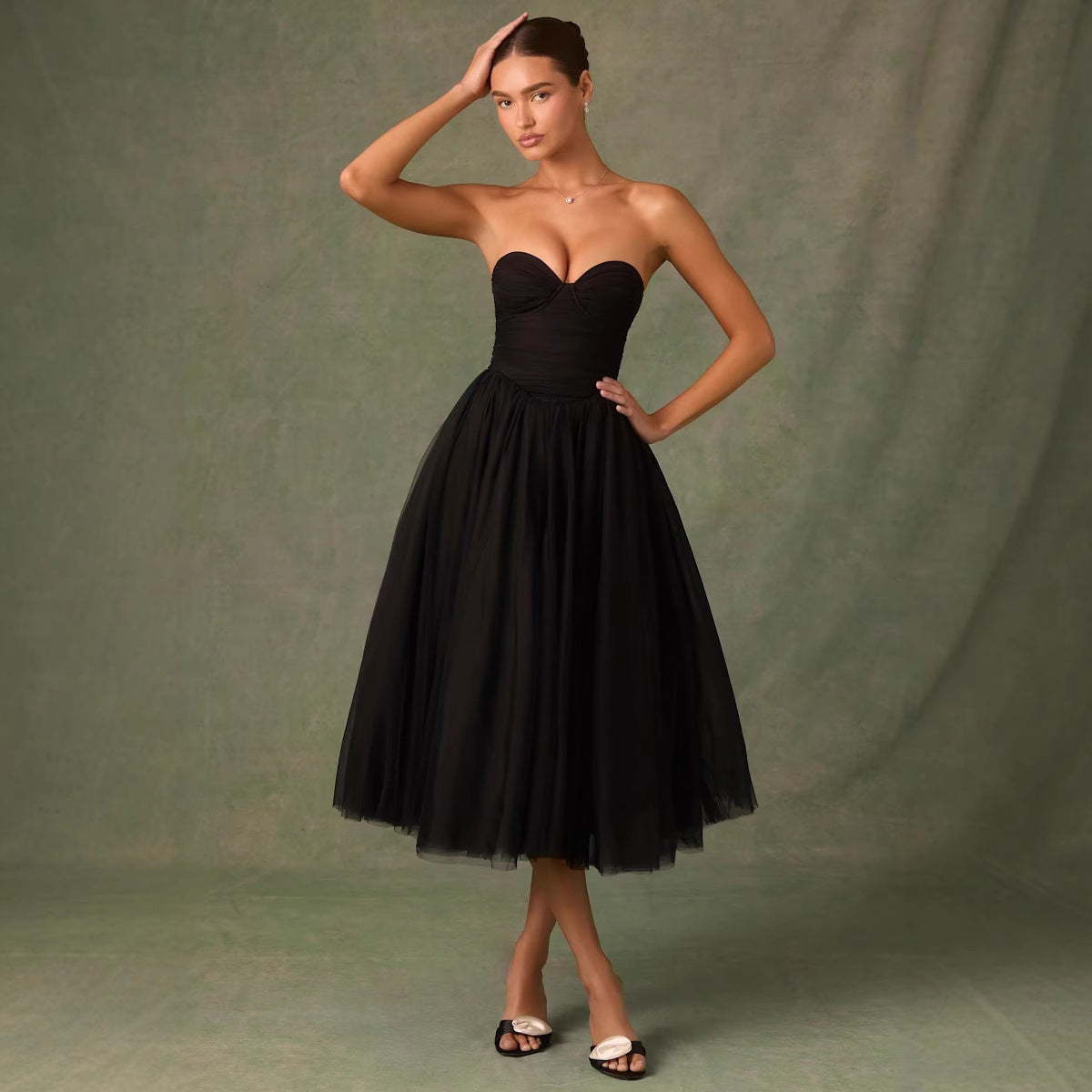 Women’s Strapless Tulle Gown – Sweetheart Neckline – Fitted Bodice – Midi A-Line