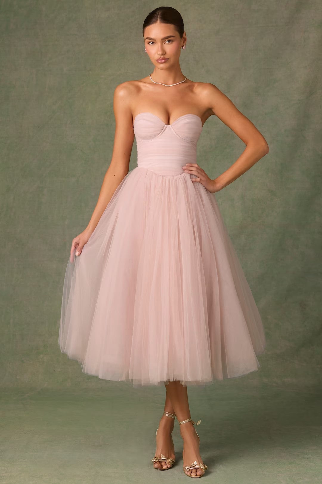 Women’s Strapless Tulle Gown – Sweetheart Neckline – Fitted Bodice – Midi A-Line